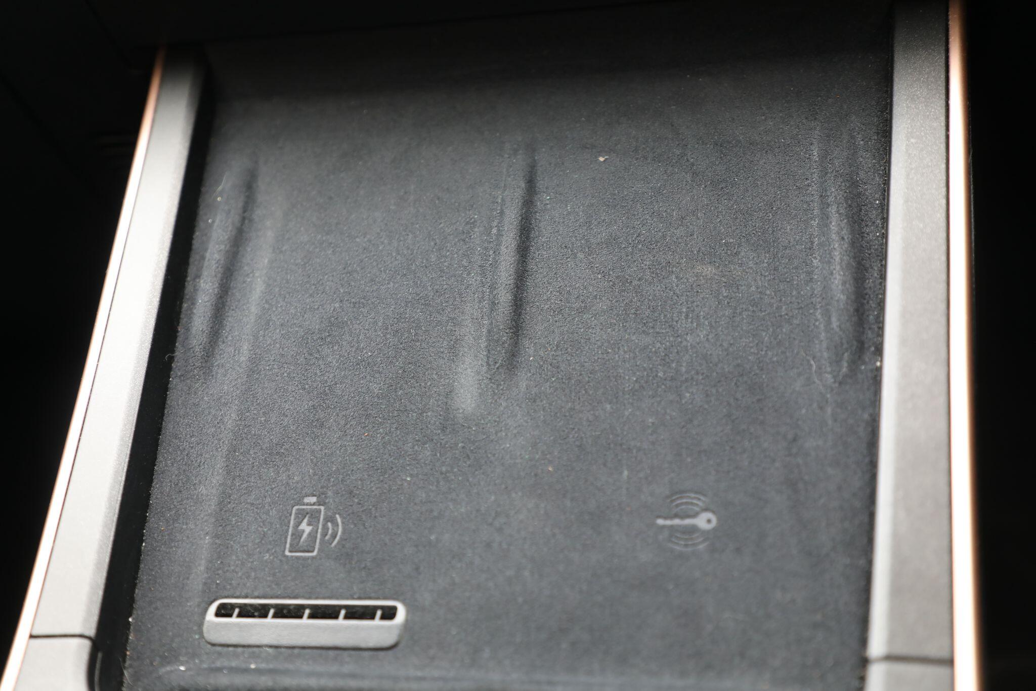 Large vehicle image
